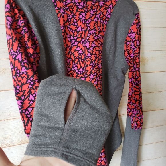 Free People You Know It Base Layer Printed Top Bolts of Love Adore Combo XL - Picture 10 of 14